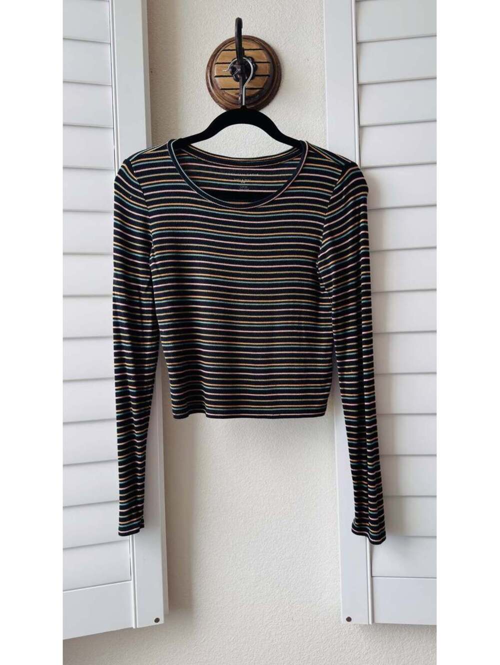 American Eagle Soft & Sexy Striped Ribbed Long Sleeve Crop Top - Size S